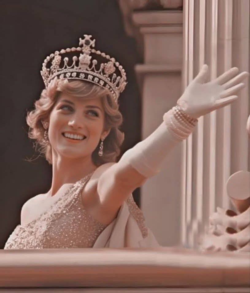 Uncommon images of Princess Diana, one of the most photographed people on Earth
